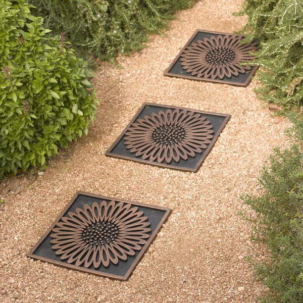 Daisy Stepping Stone